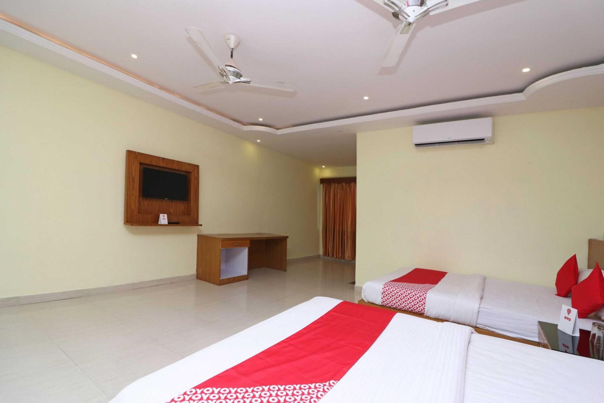 Hotel O G K Palace Bodh Gaya Εξωτερικό φωτογραφία