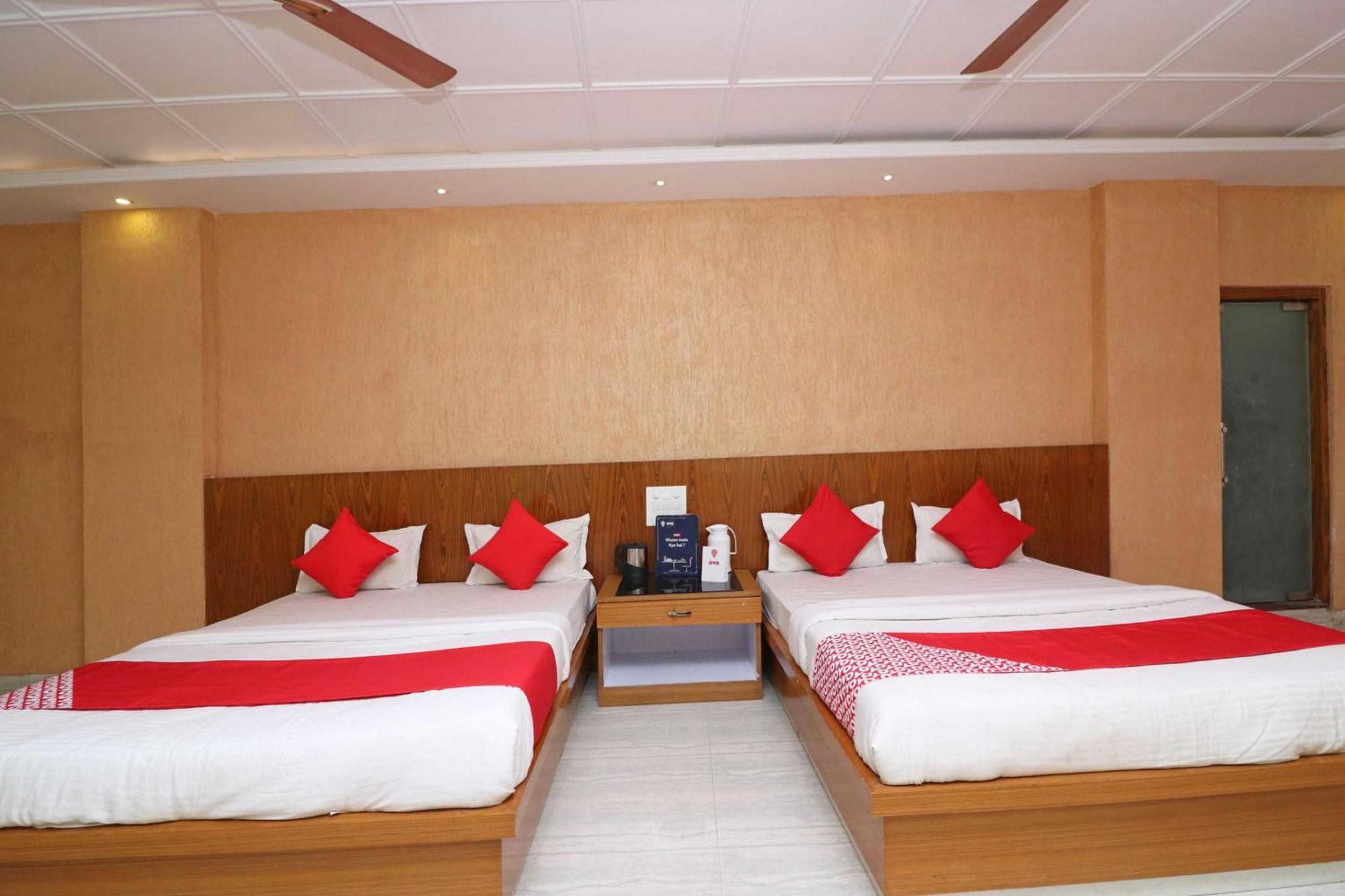 Hotel O G K Palace Bodh Gaya Εξωτερικό φωτογραφία